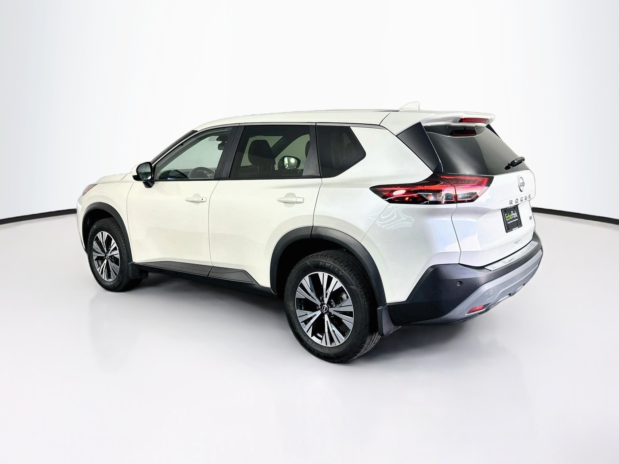 Used 2023 Nissan Rogue SV FWD image 5