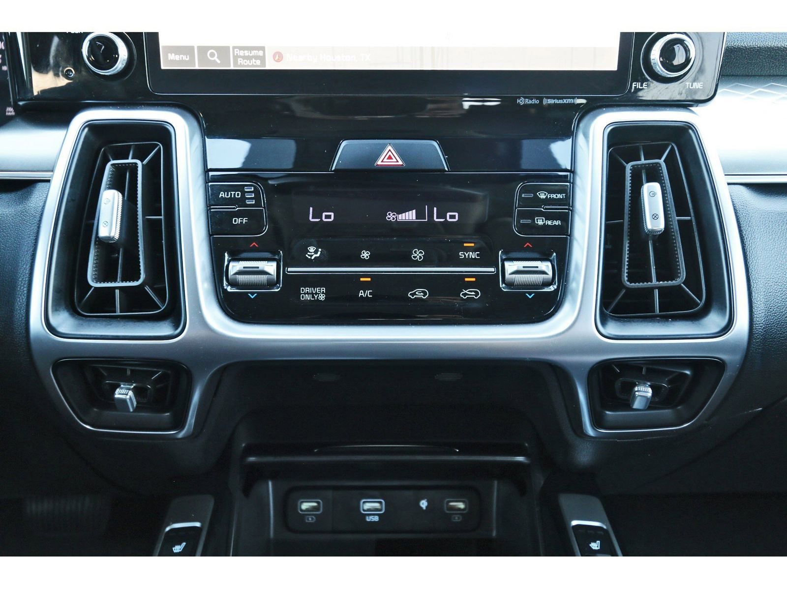 Used 2023 Kia Sorento EX image 28