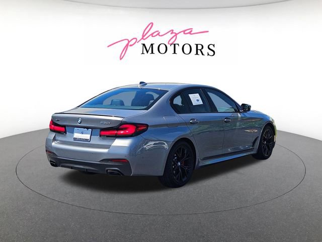 Certified 2023 BMW 530i xDrive w/ M Sport Package AWD/4WD image 5