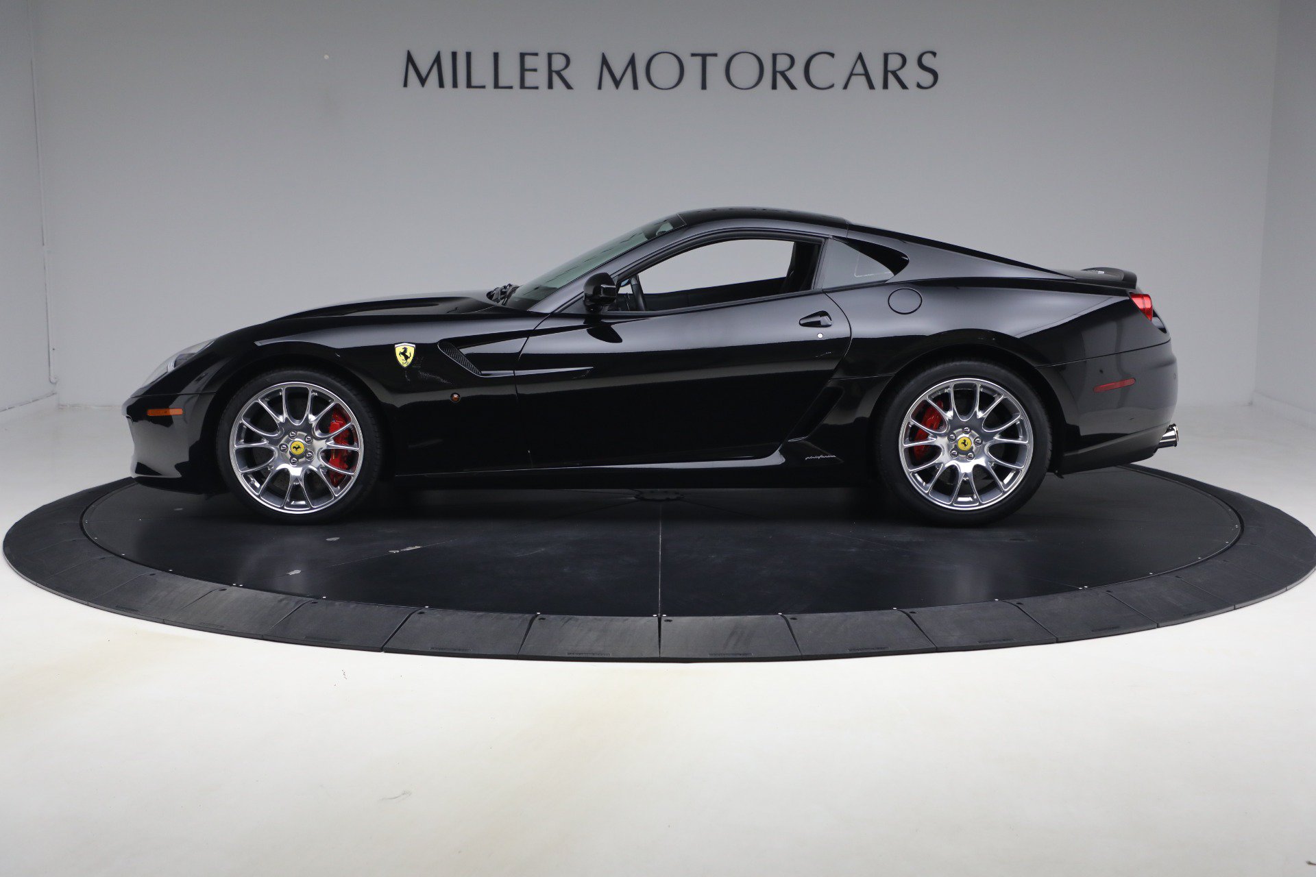 Used 2009 Ferrari 599 GTB Fiorano RWD image 3