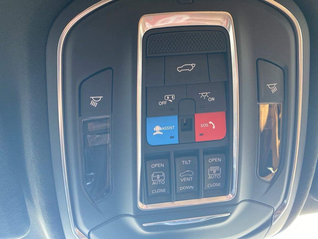 New 2026 Jeep Grand Cherokee Summit AWD/4WD image 33