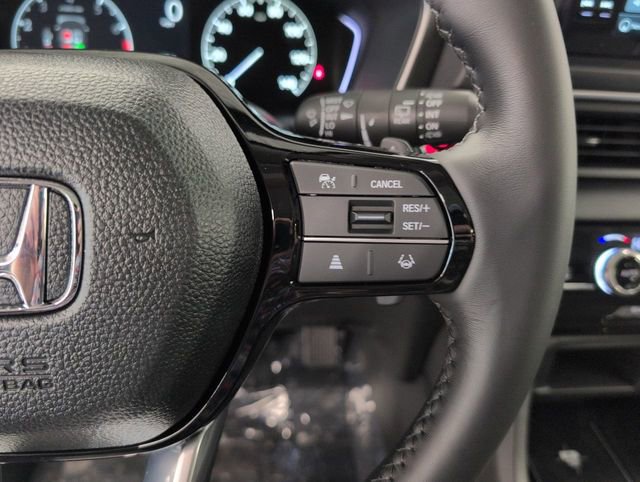 New 2025 Honda Pilot Touring image 13