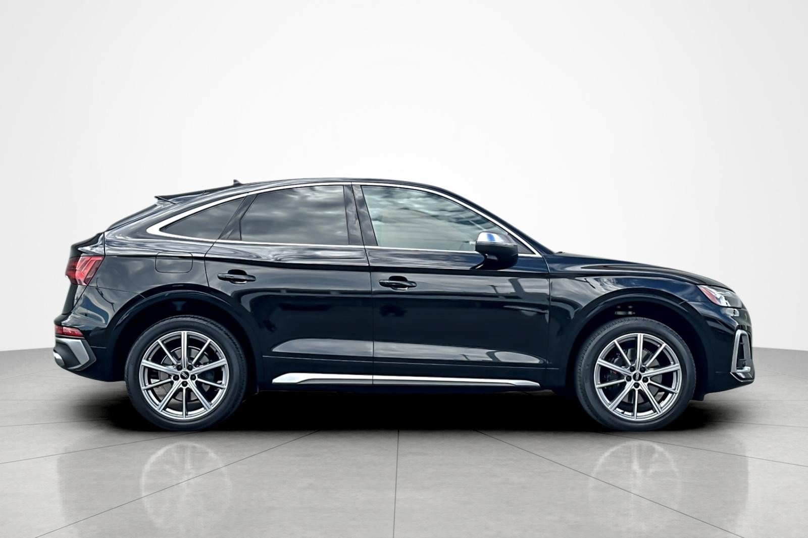Used 2023 Audi SQ5 Premium Plus w/ Premium Plus Package AWD/4WD image 6