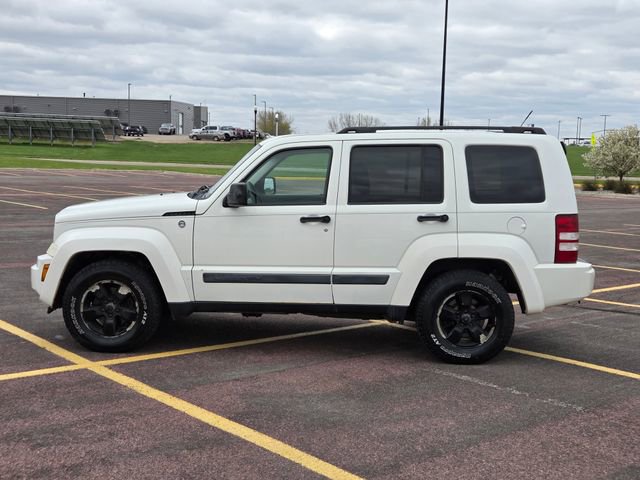 Used 2008 Jeep Liberty Sport w/ Popular Equipment Group AWD/4WD image 7