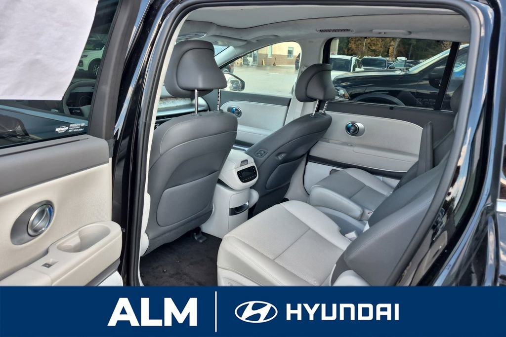 New 2026 Hyundai Ioniq 9 Calligraphy image 18