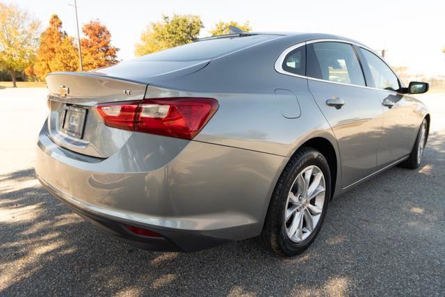 Used 2023 Chevrolet Malibu LT image 3