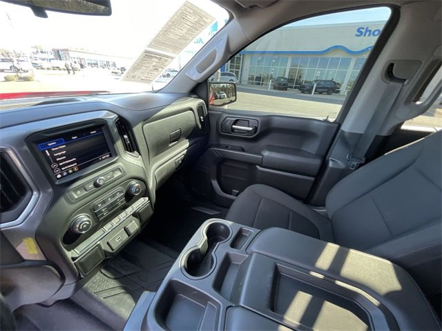 Used 2020 Chevrolet Silverado 1500 Custom w/ Custom Value Package image 14