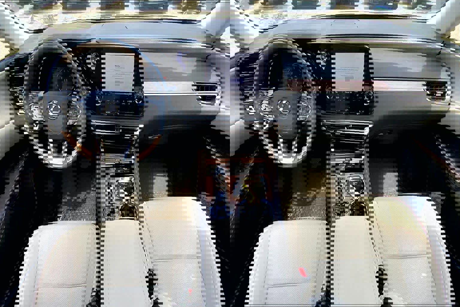 Used 2024 Lexus RX 350 Premium w/ Accessory Package image 16