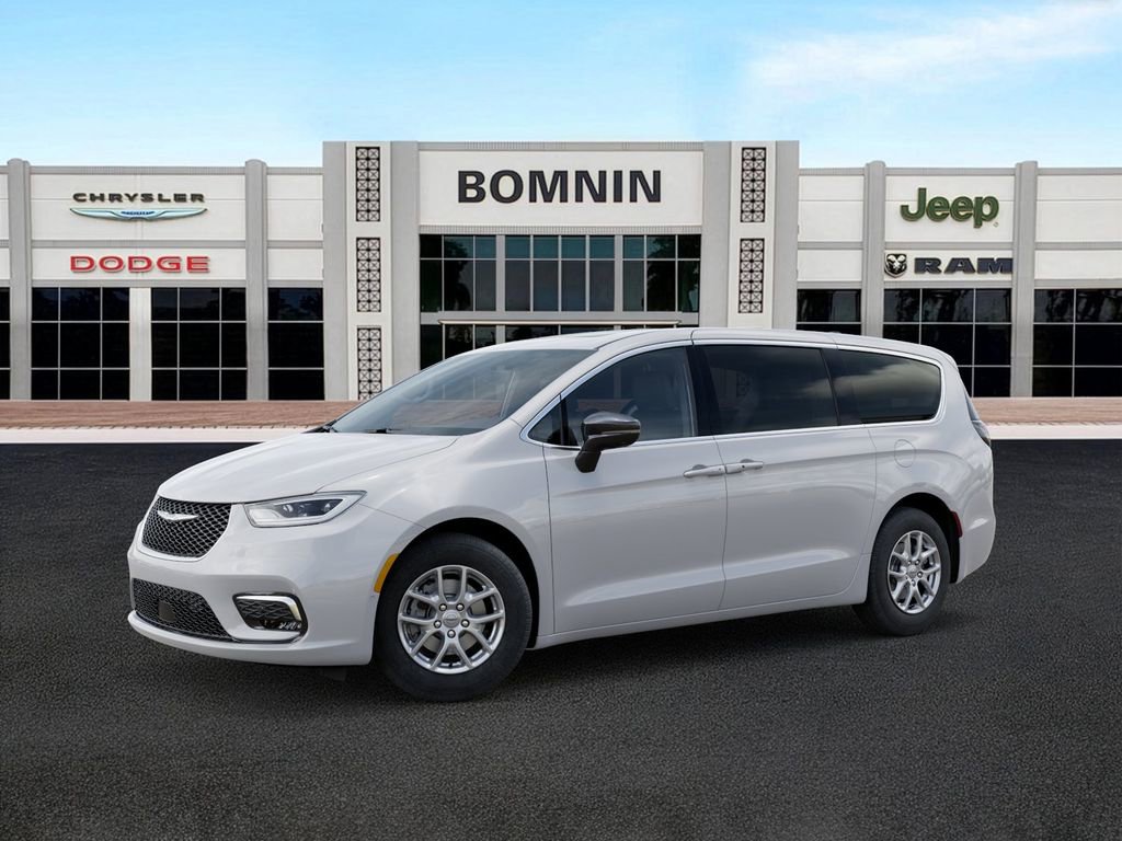 New 2026 Chrysler Pacifica Select image 2