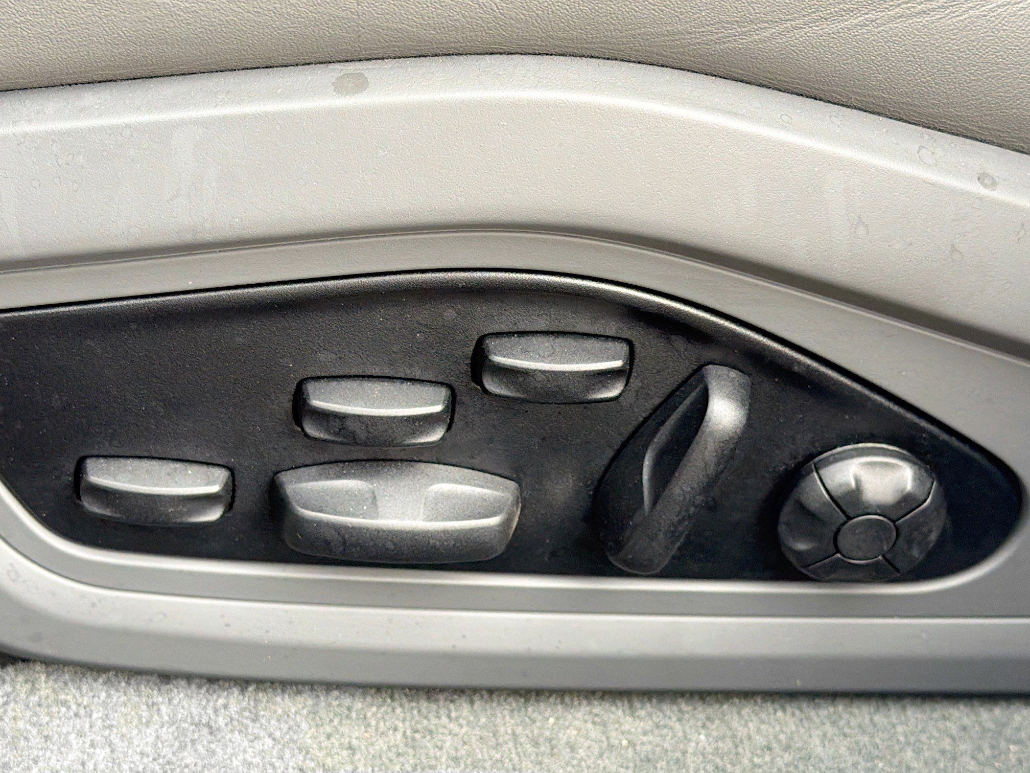 Used 2022 Porsche Taycan GTS w/ Premium Package (P6U) image 24