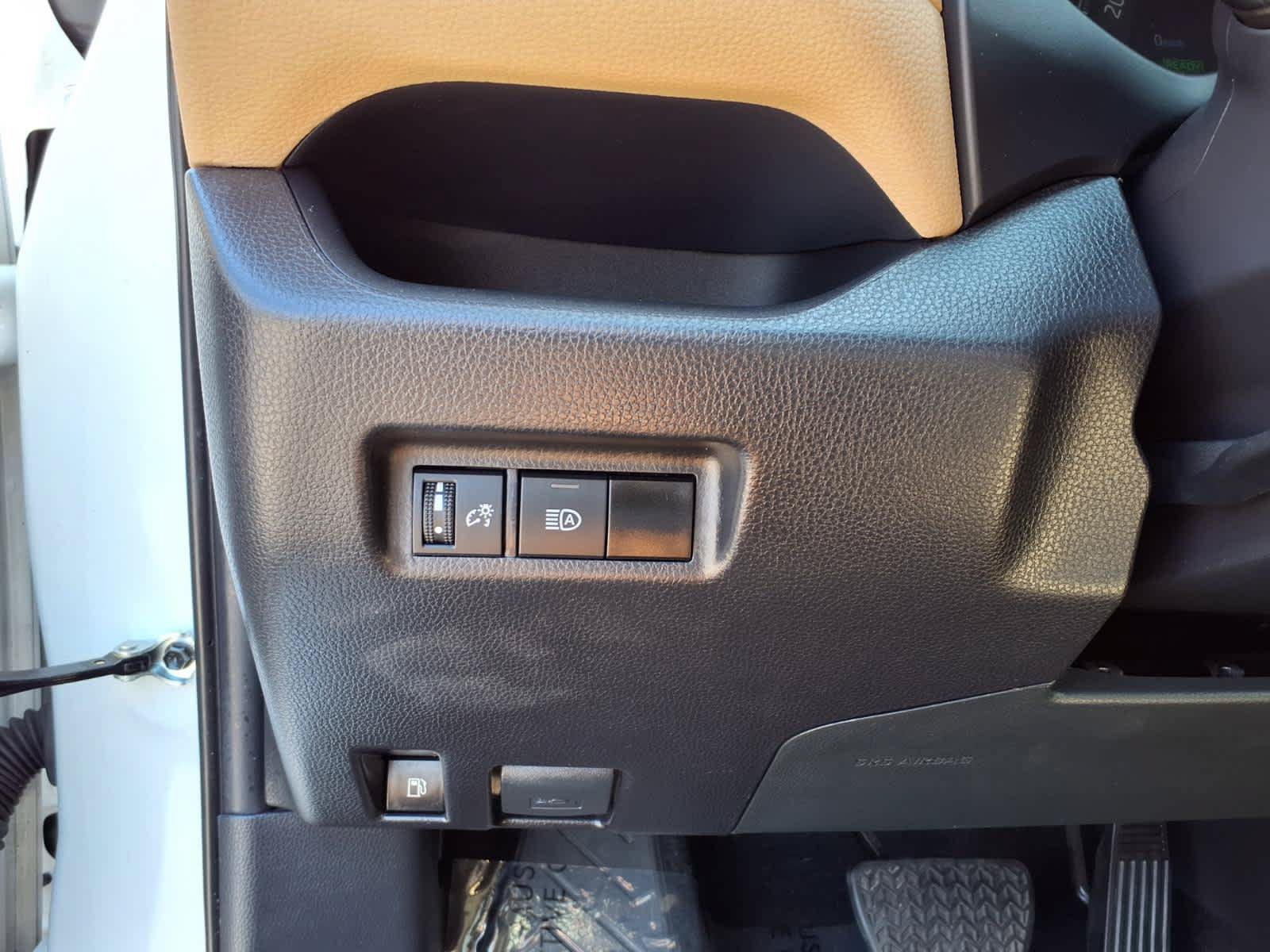 Certified 2025 Toyota RAV4 XLE AWD/4WD image 17