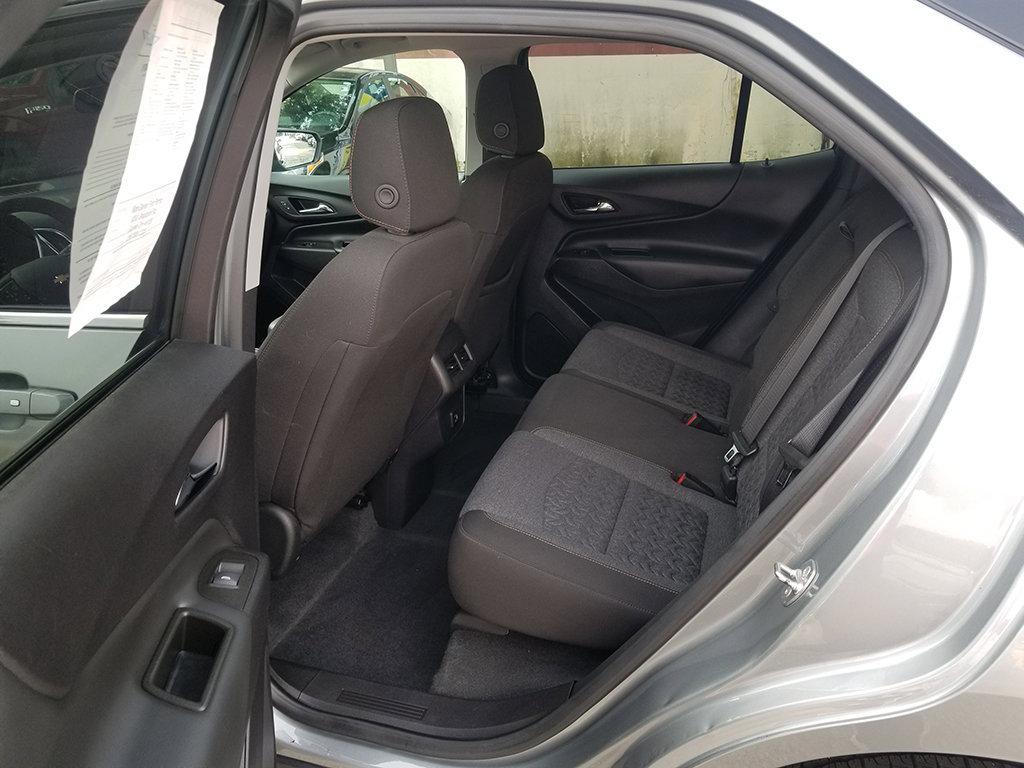 Used 2024 Chevrolet Equinox LT FWD image 11
