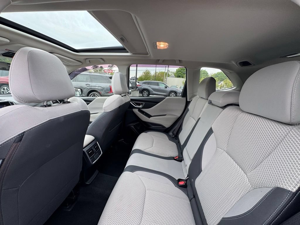 Used 2019 Subaru Forester Premium w/ All-Weather Package AWD/4WD image 17