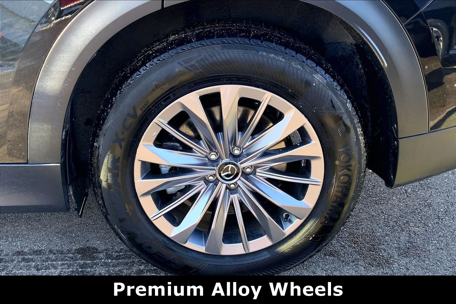 Used 2025 MAZDA CX-90 3.3 Turbo w/ Preferred Package image 9