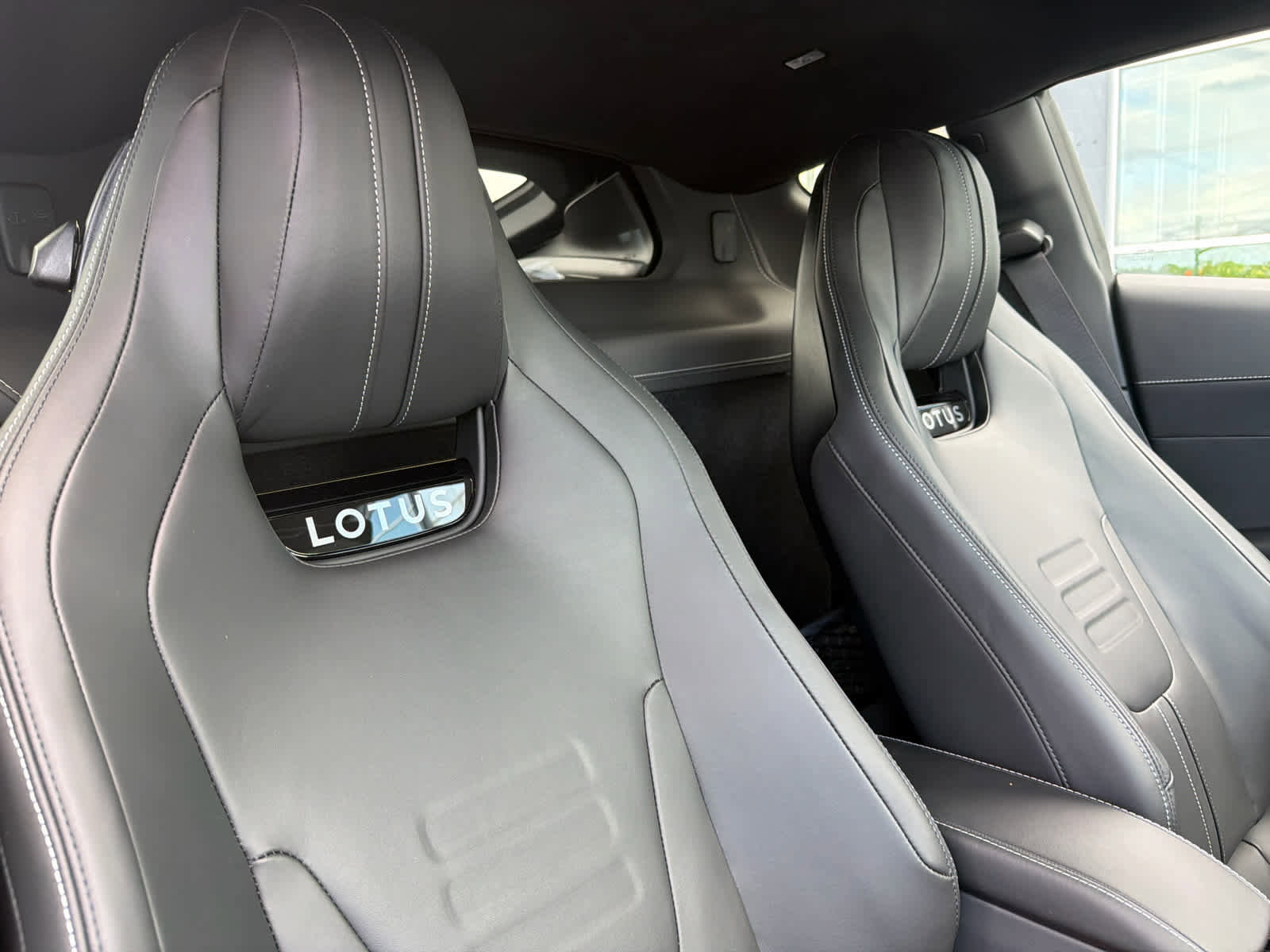 New 2025 Lotus Emira RWD image 17