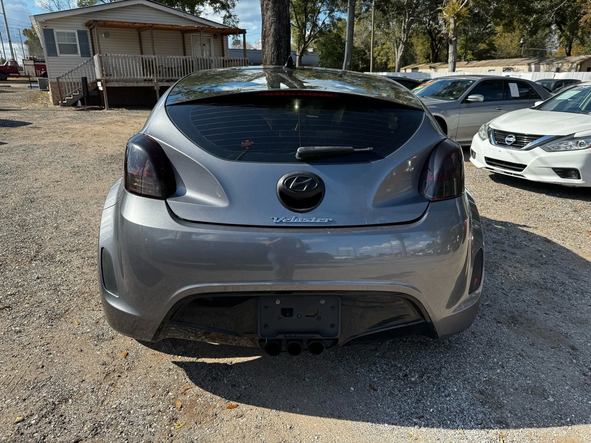 Used 2012 Hyundai Veloster w/ Style Pkg image 4