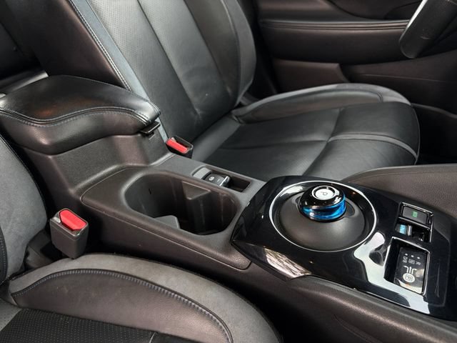 Used 2018 Nissan Leaf SL w/ SL Technology Package FWD image 14