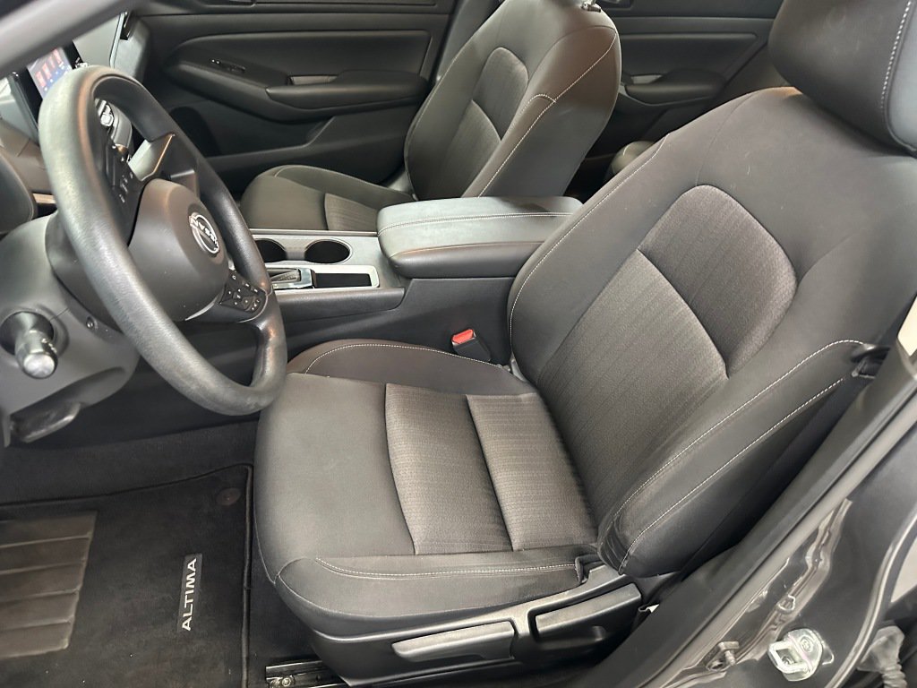 Used 2024 Nissan Altima 2.5 S FWD image 5