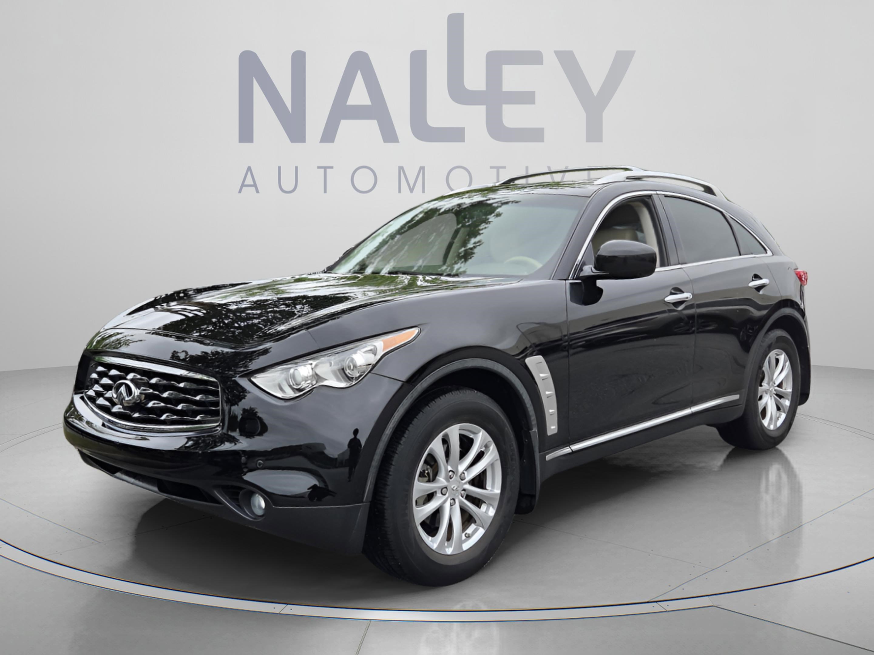 Used 2010 INFINITI FX35 2WD w/ Navigation Pkg image 1