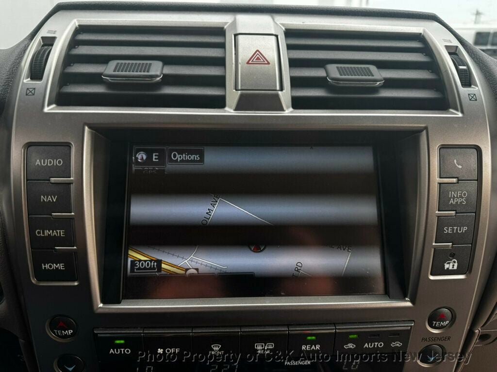 Used 2019 Lexus GX 460 Premium AWD/4WD image 32