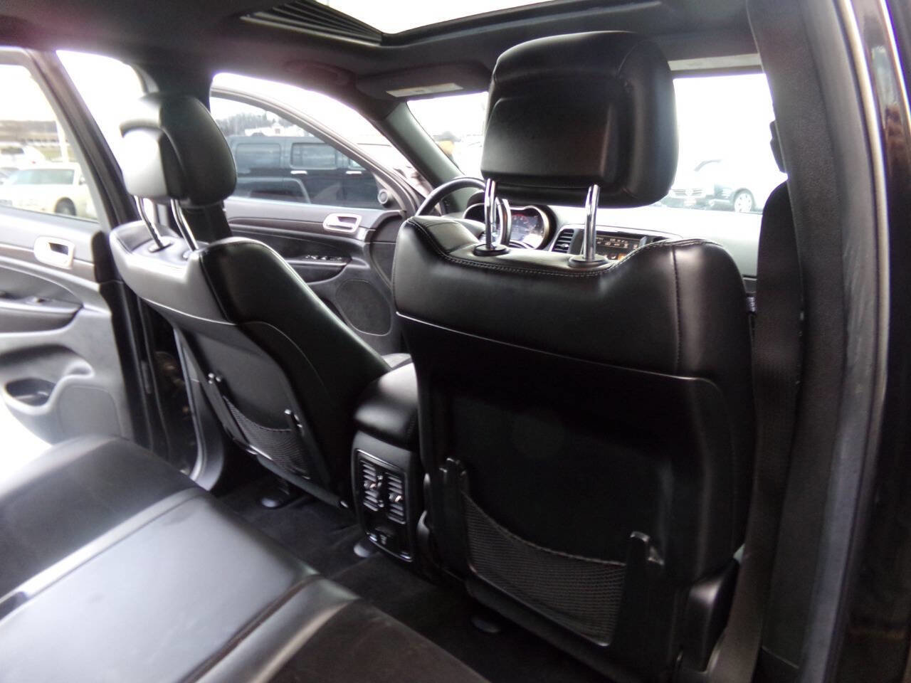 Used 2014 Jeep Grand Cherokee Altitude AWD/4WD image 22