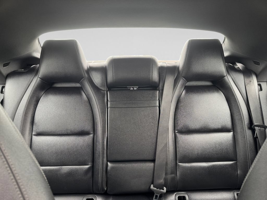 Used 2019 Mercedes-Benz CLA 250 image 18