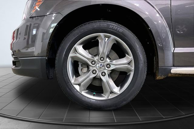 Used 2017 Dodge Journey Crossroad w/ Rear Seat Video Group I FWD image 9