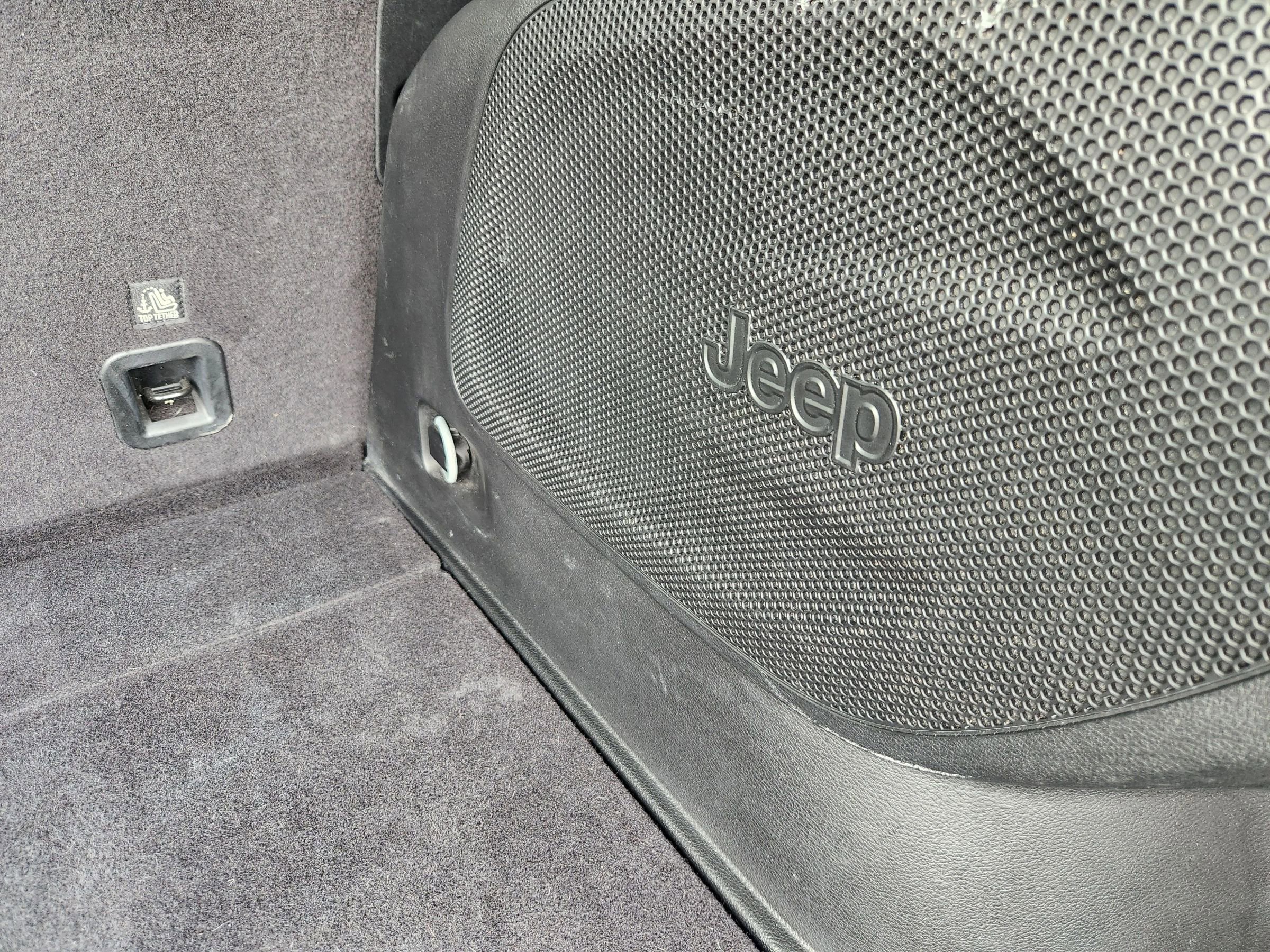 Used 2019 Jeep Cherokee Limited image 51