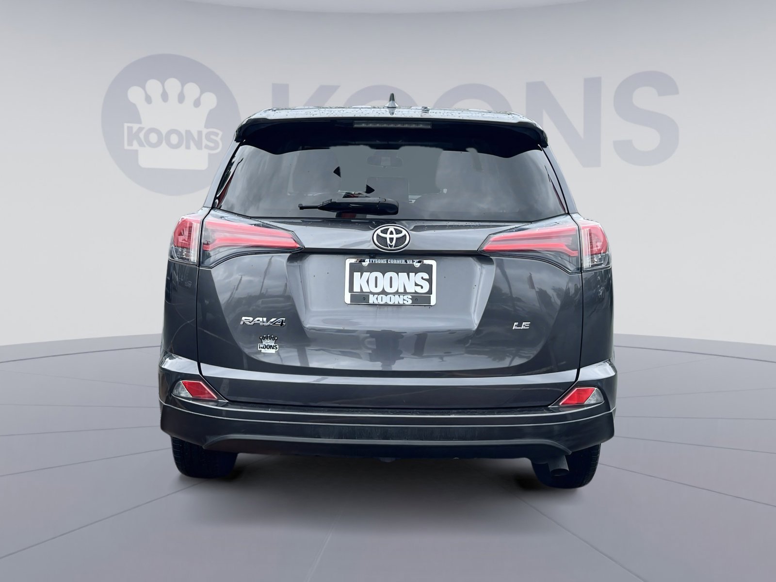 Used 2018 Toyota RAV4 LE w/ Carpet Mat Package FWD image 10
