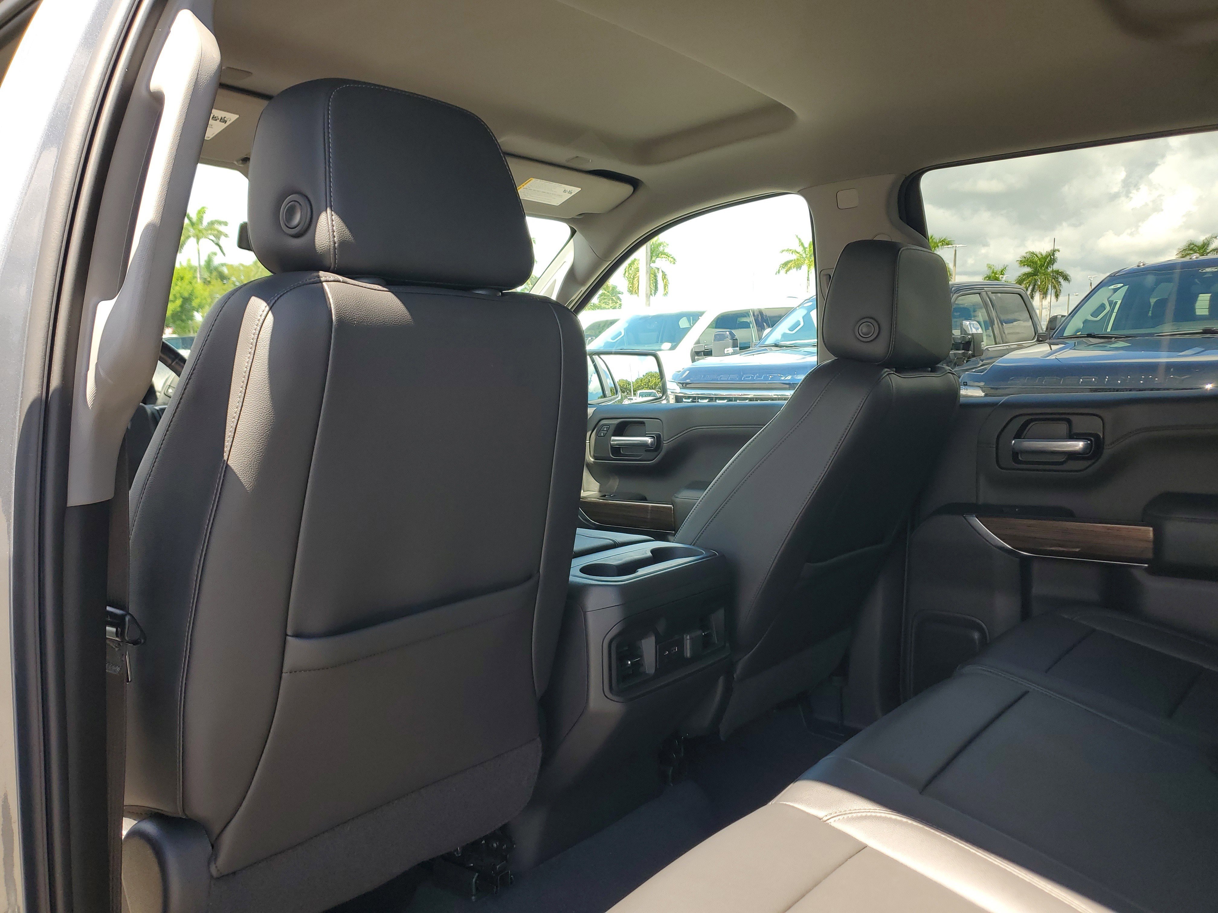 Used 2020 Chevrolet Silverado 1500 RST w/ All-Star Edition image 13