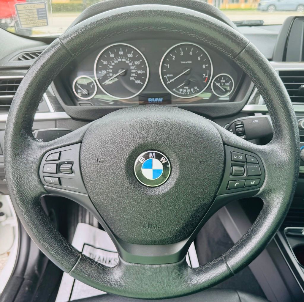 Used 2018 BMW 320i Sedan w/ Convenience Package RWD image 11