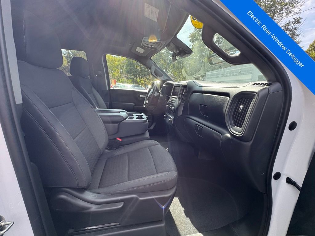 Used 2023 Chevrolet Silverado 1500 Custom image 11