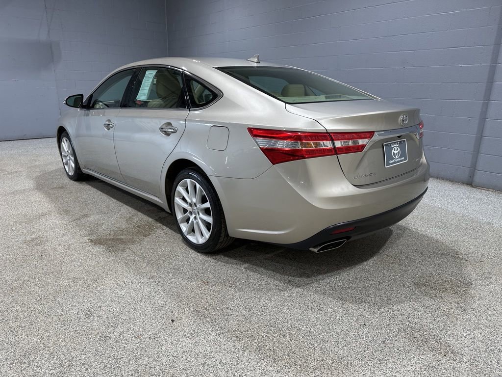 Used 2014 Toyota Avalon Limited image 7