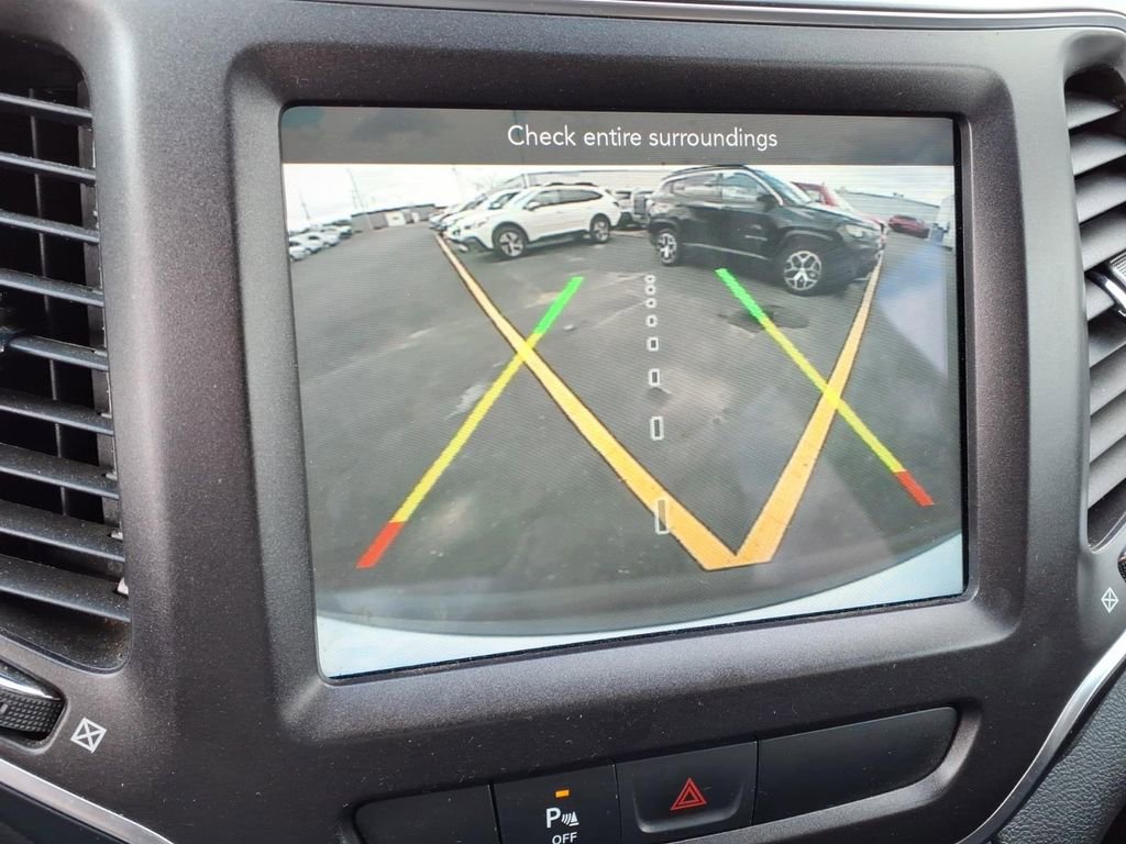 Used 2020 Jeep Cherokee Trailhawk image 8