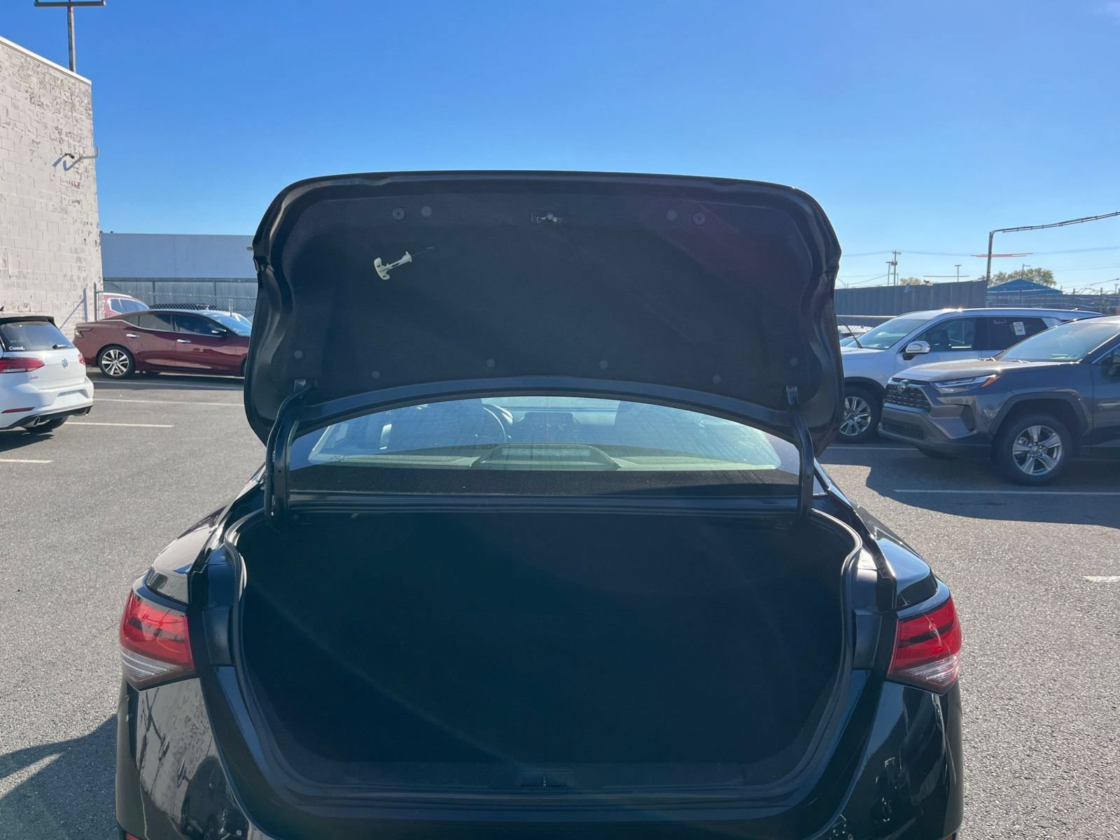 Used 2025 Nissan Sentra S FWD image 28