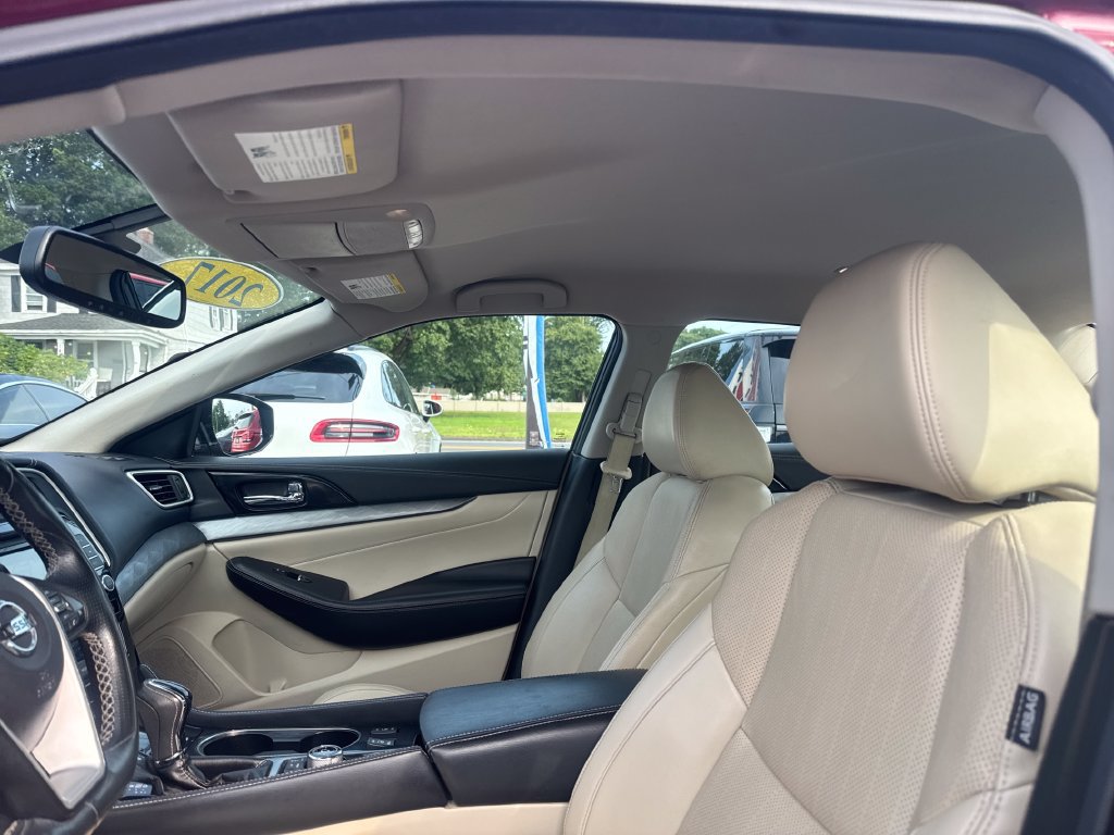 Used 2017 Nissan Maxima 3.5 SV w/ Interior Lighting Package FWD image 22