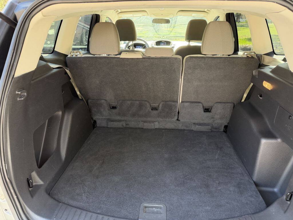 Used 2013 Ford Escape SE FWD image 17