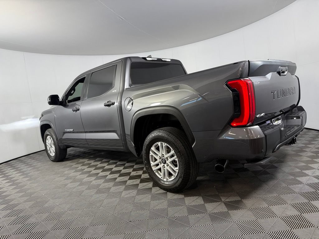 Used 2025 Toyota Tundra SR5 w/ SR5 Convenience Package AWD/4WD image 8