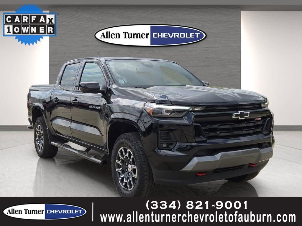 Used 2024 Chevrolet Colorado Z71 AWD/4WD image 1