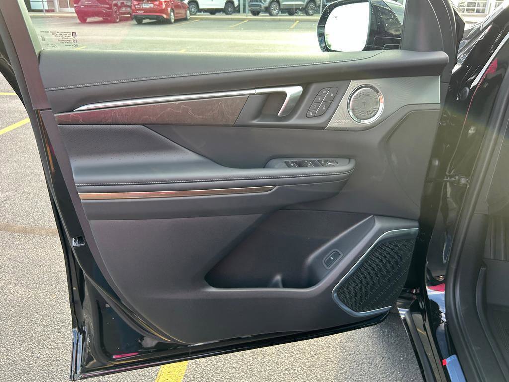 New 2026 Buick Enclave Avenir w/ Super Cruise Package image 5