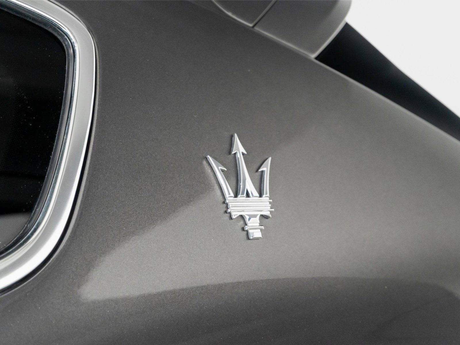 Used 2022 Maserati Levante GT image 28