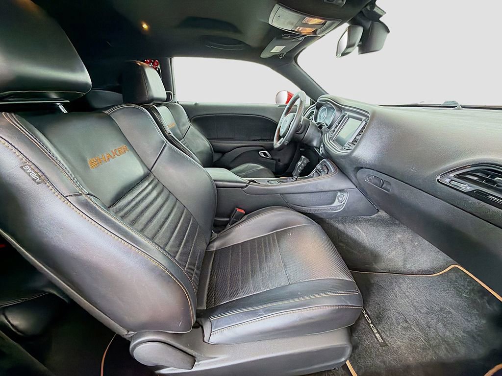 Used 2015 Dodge Challenger R/T Plus RWD image 21