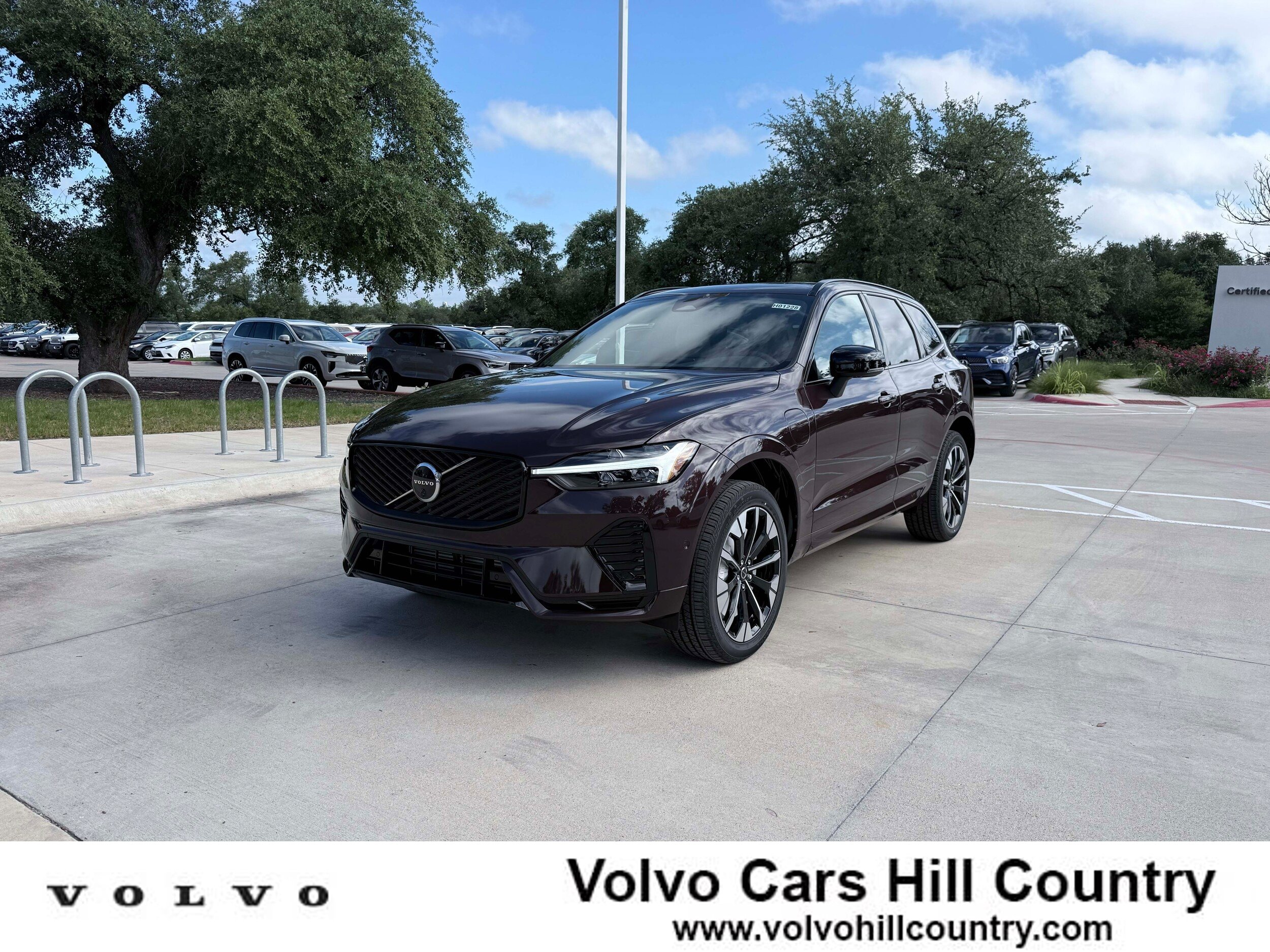 New 2026 Volvo XC60 T8 Plus w/ Protection Package Premier