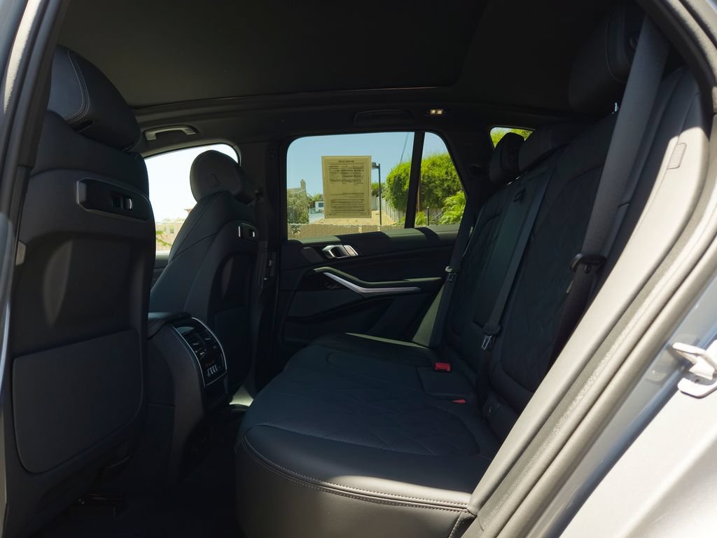 Used 2026 BMW X5 sDrive40i w/ Premium Package RWD image 9