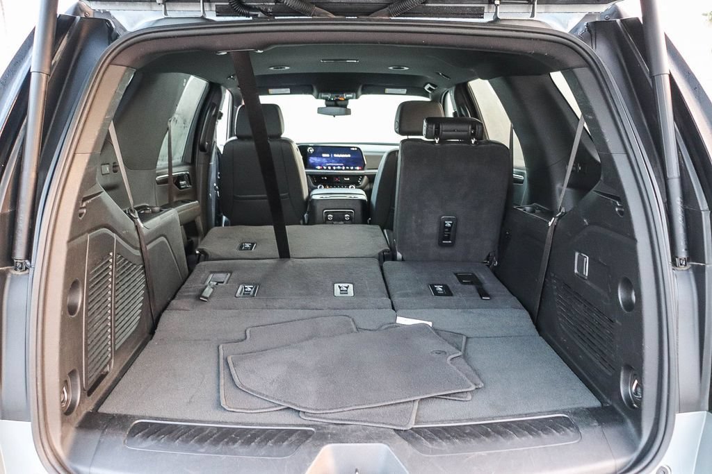 Used 2025 Chevrolet Tahoe LT AWD/4WD image 28