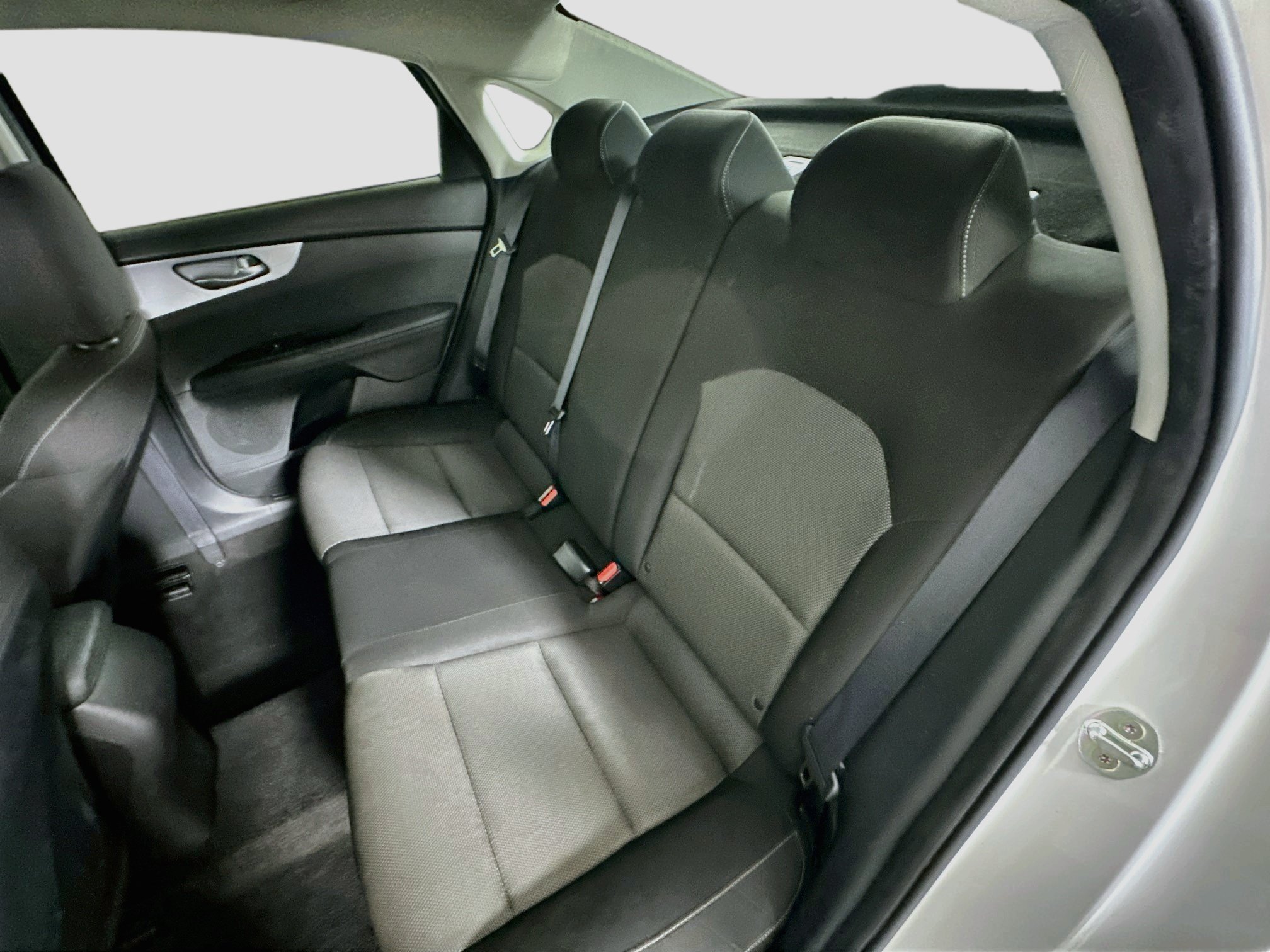 Used 2022 Kia Forte LXS FWD image 26