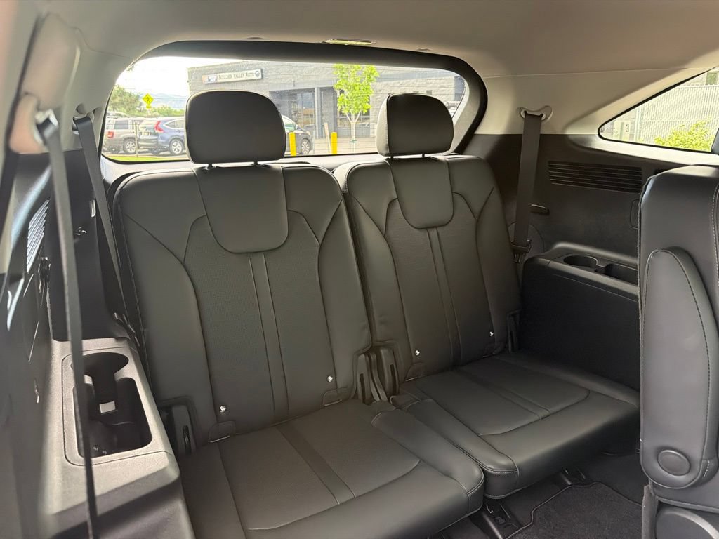 Used 2025 Kia Sorento SX FWD image 16