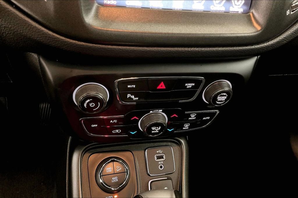 Used 2018 Jeep Compass Trailhawk w/ Leather Interior Group AWD/4WD image 15
