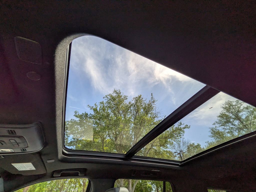 Used 2023 GMC Yukon Denali w/ LPO, Floor Liner Package image 20