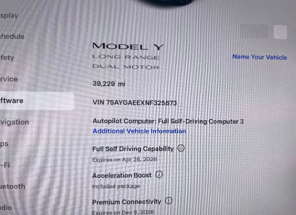 Used 2022 Tesla Model Y Long Range image 21